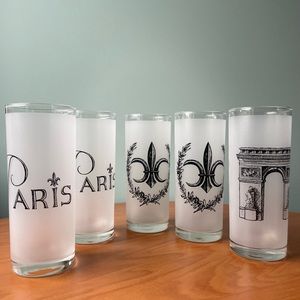 Paris France frosted glasses, French souvenir, fleur de lis, arc de triomphe,